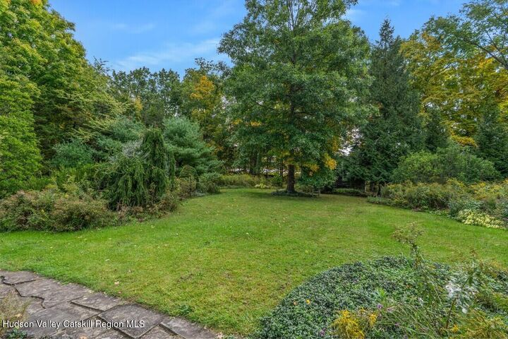 Property Photo:  122 Ny-208  NY 12561 