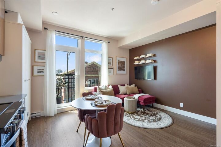 Property Photo:  515 Chatham St #310  BC V8T 0C8 