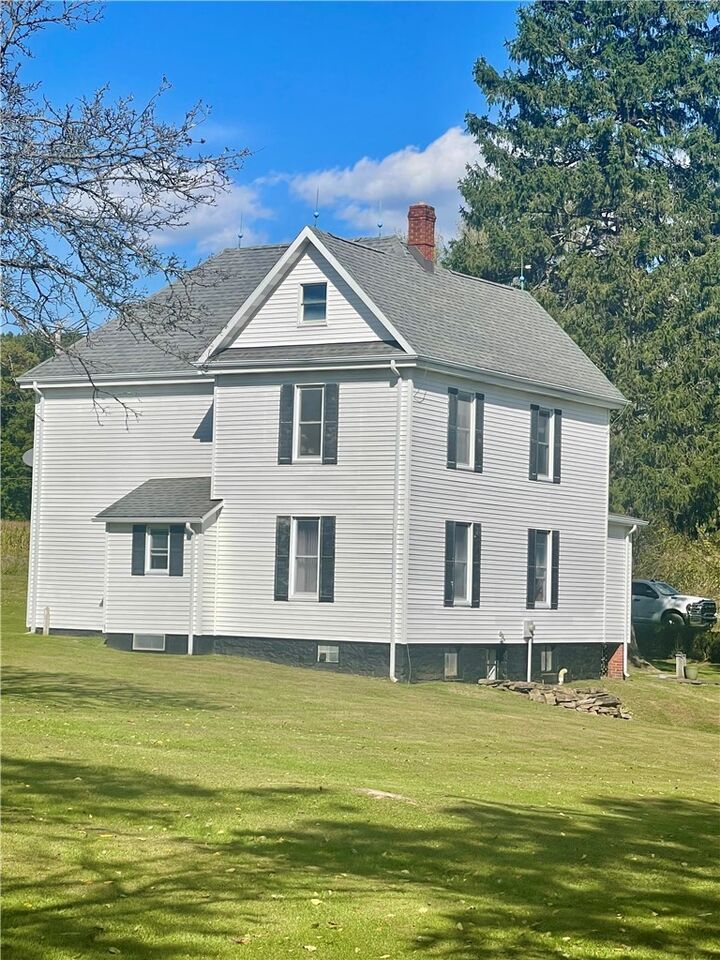 Property Photo:  134 Cherie Lane  PA 15658 