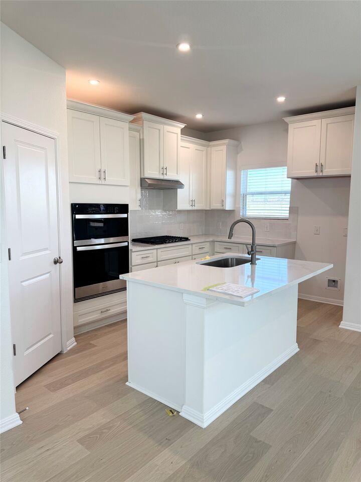 Property Photo:  318 Young Street  TX 78610 