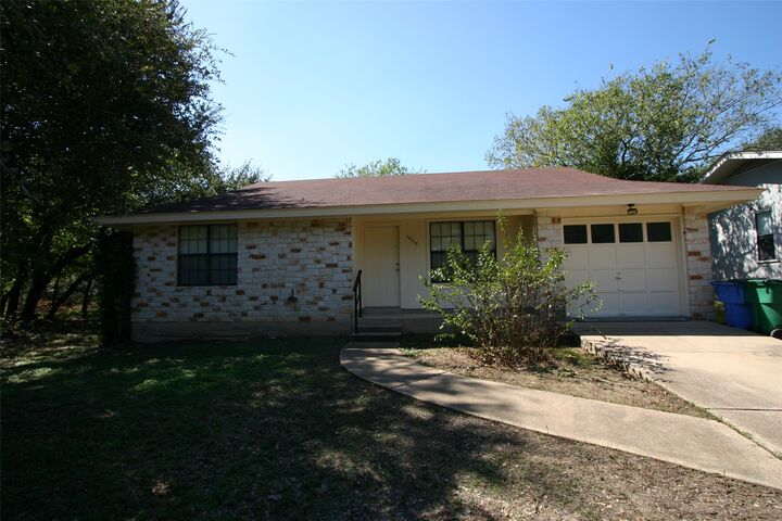 Property Photo:  10712 Sunny Lane  TX 78645 