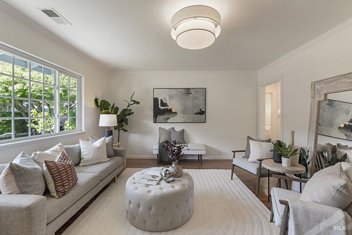 Property Photo:  37 Meadow Avenue  CA 94901 