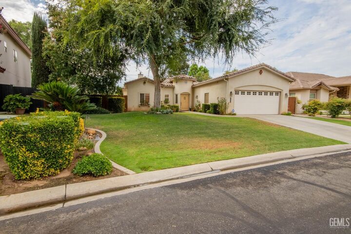 Property Photo:  6313 Bellorita Drive  CA 93306 