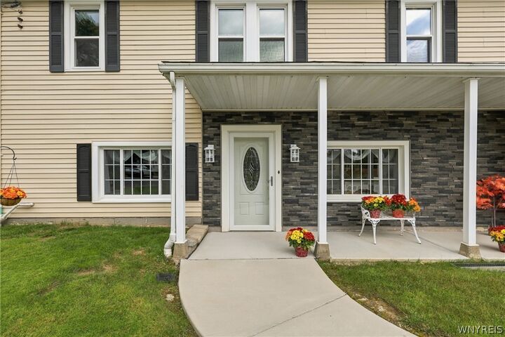 Property Photo: 6753 Sy Road NY 14304