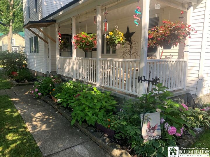 Property Photo:  285 W Main Street  NY 14063 