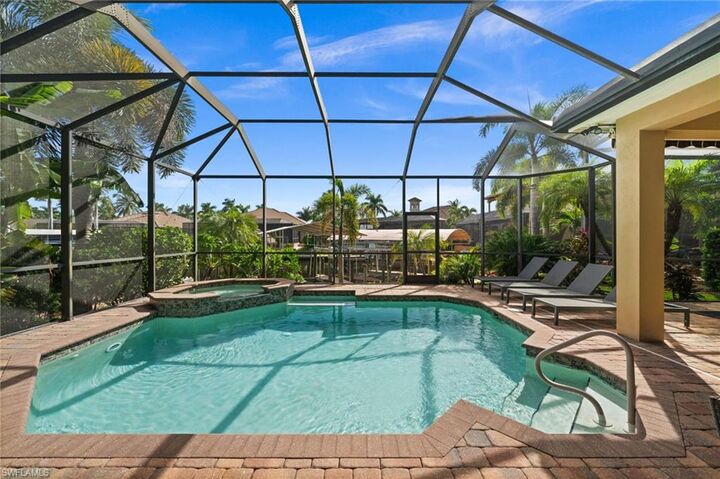 Property Photo: 5427 SW 22nd Ave FL 33914