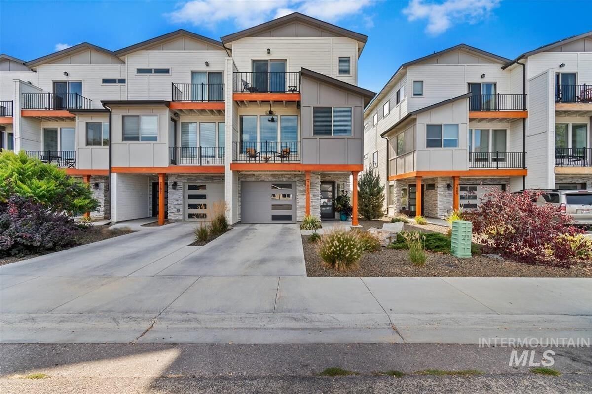 Property Photo:  7803 W Crestwood Drive  ID 83704 