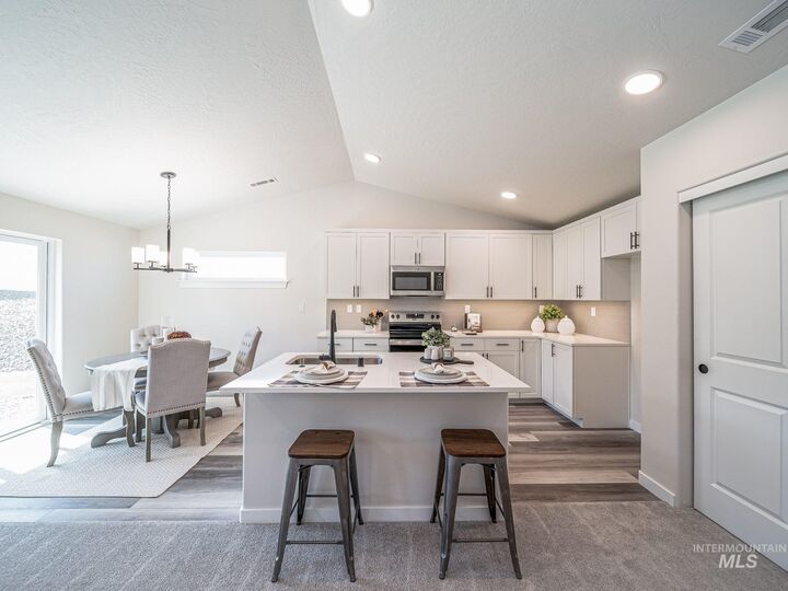 Property Photo:  1015 N Belgian Way  ID 83634 