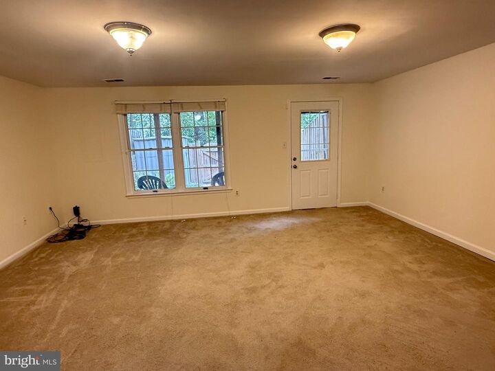 Property Photo:  4226 Devonwood Way  VA 22192 