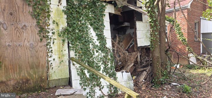 Property Photo: 3217 Walnut Street NE DC 20018
