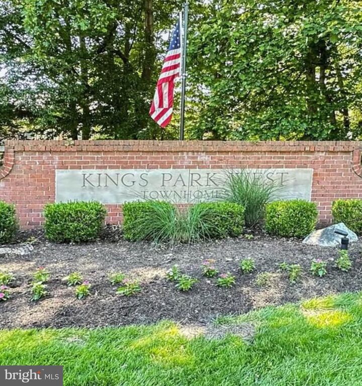 Property Photo:  4867 Carriagepark Road  VA 22032 