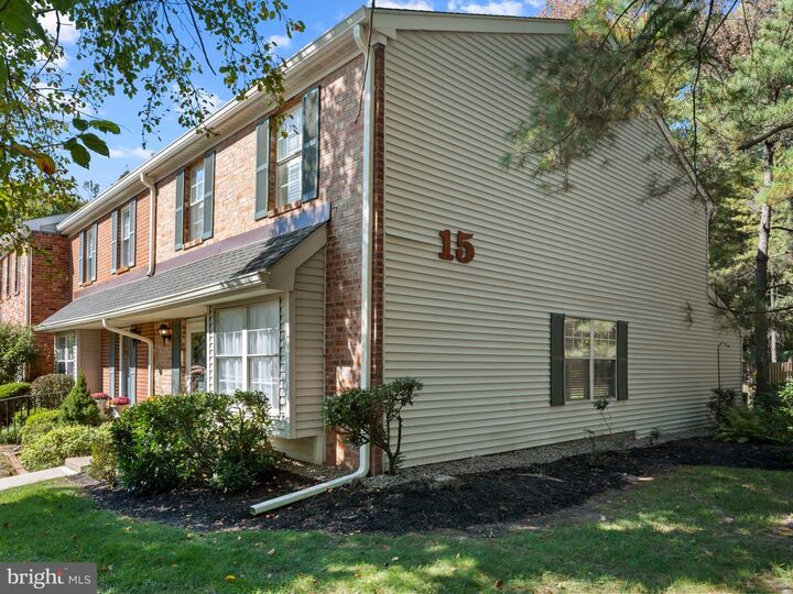 Property Photo:  11 Viburnum Court  NJ 08648 