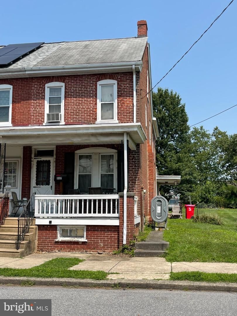 Property Photo: 317 W Race Street PA 19464