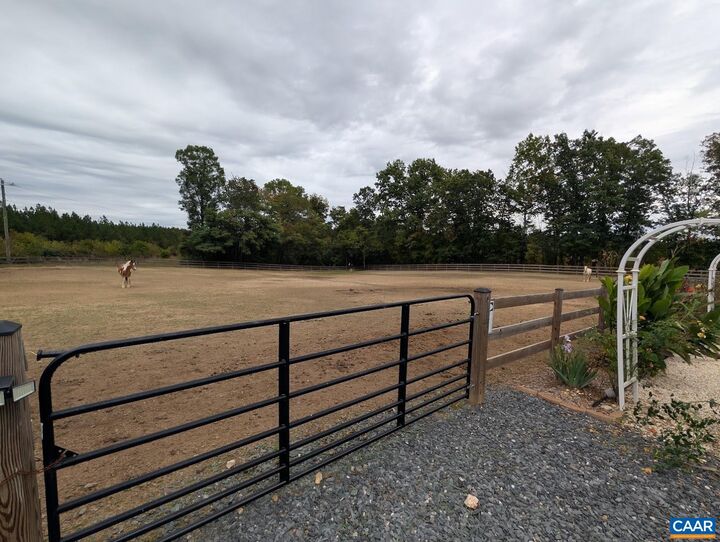 Property Photo:  1602 Long Acre Rd  VA 22963 