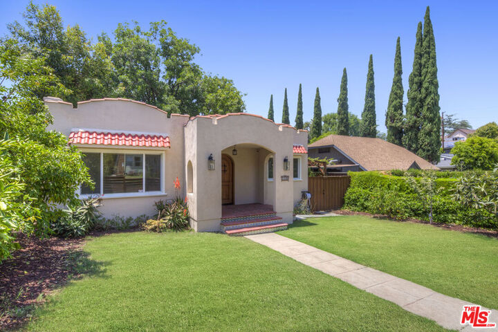 Property Photo:  1330 Las Flores Dr  CA 90041 