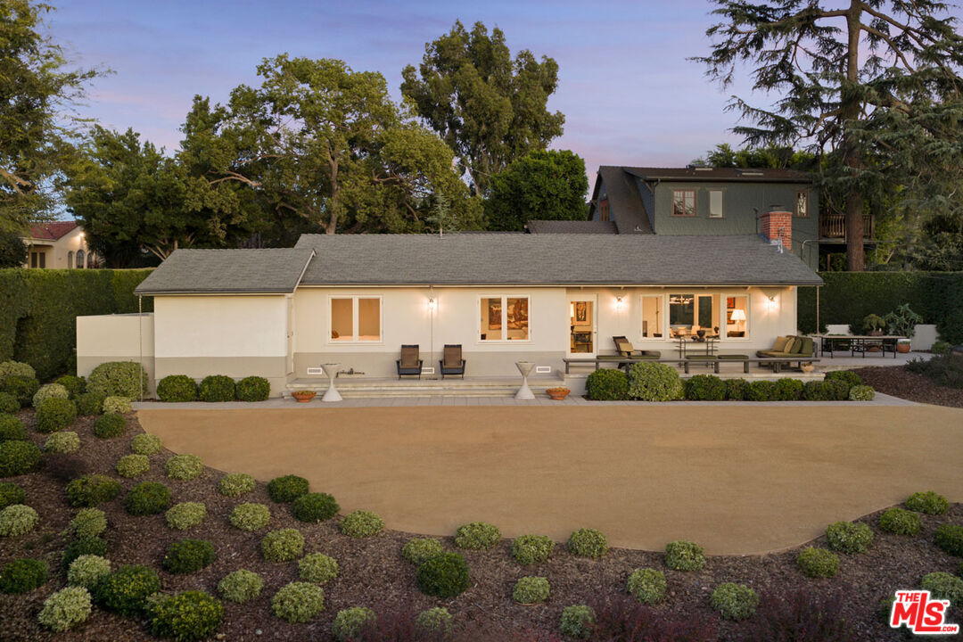 Property Photo: 838 Elyria Dr CA 90065