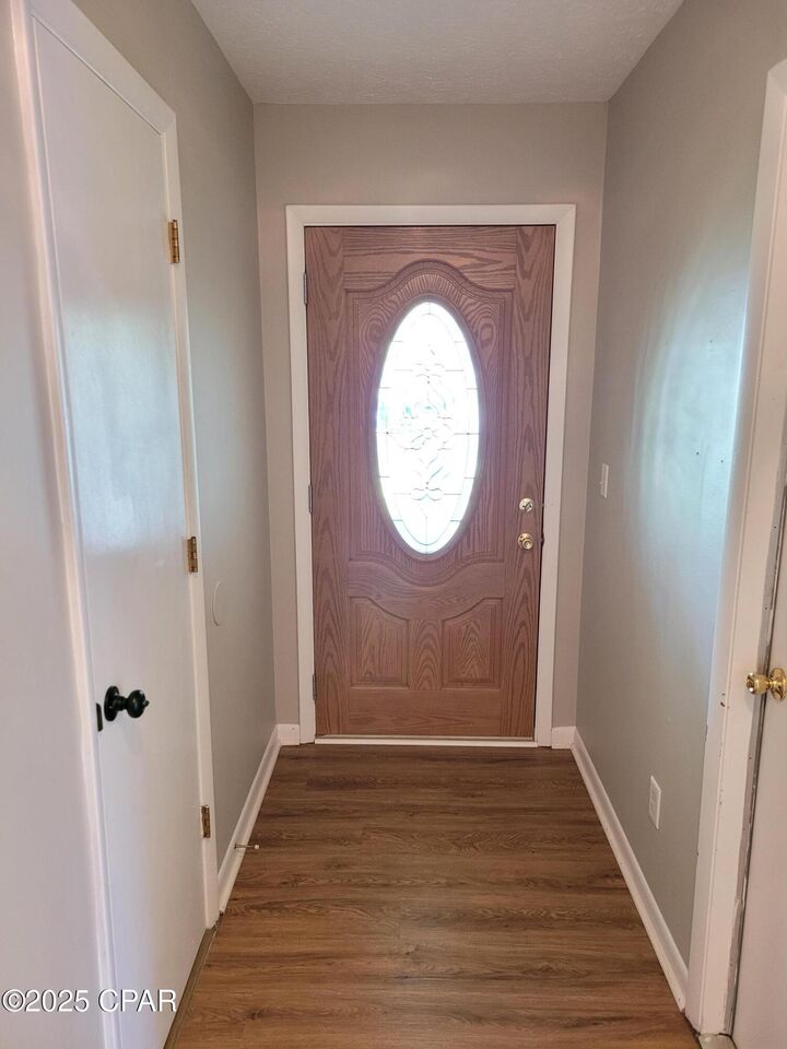 Property Photo:  1425 S Gay Avenue  FL 32404 