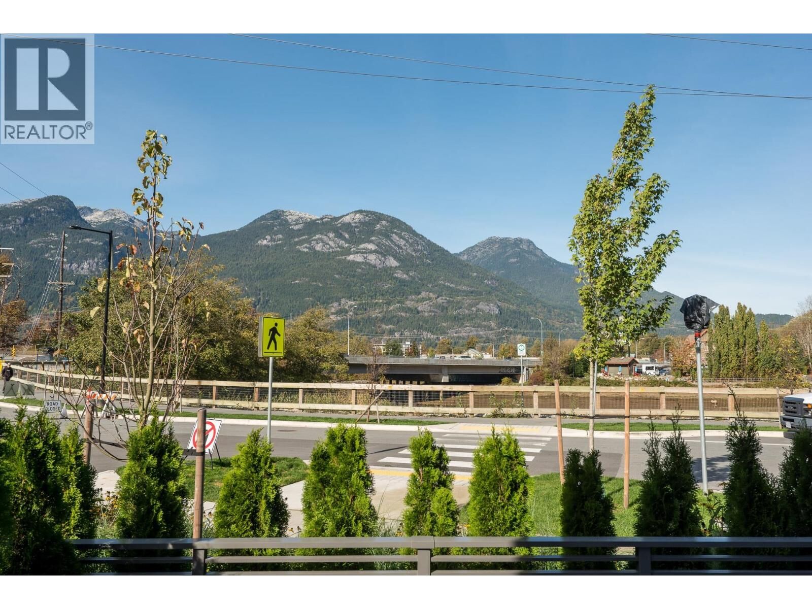 Property Photo:  1502 Scott Crescent 101  BC V8B 1G4 