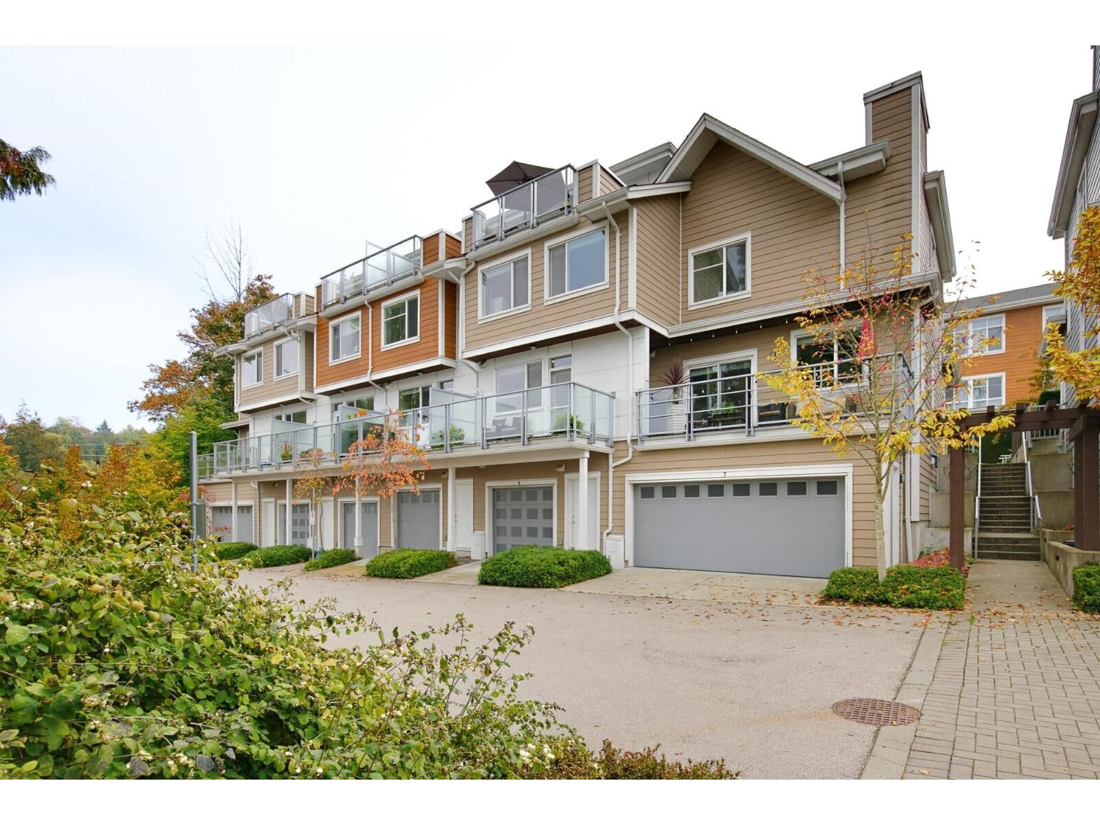 Property Photo:  15918 Mountain View Drive 8  BC V3Z 0P8 