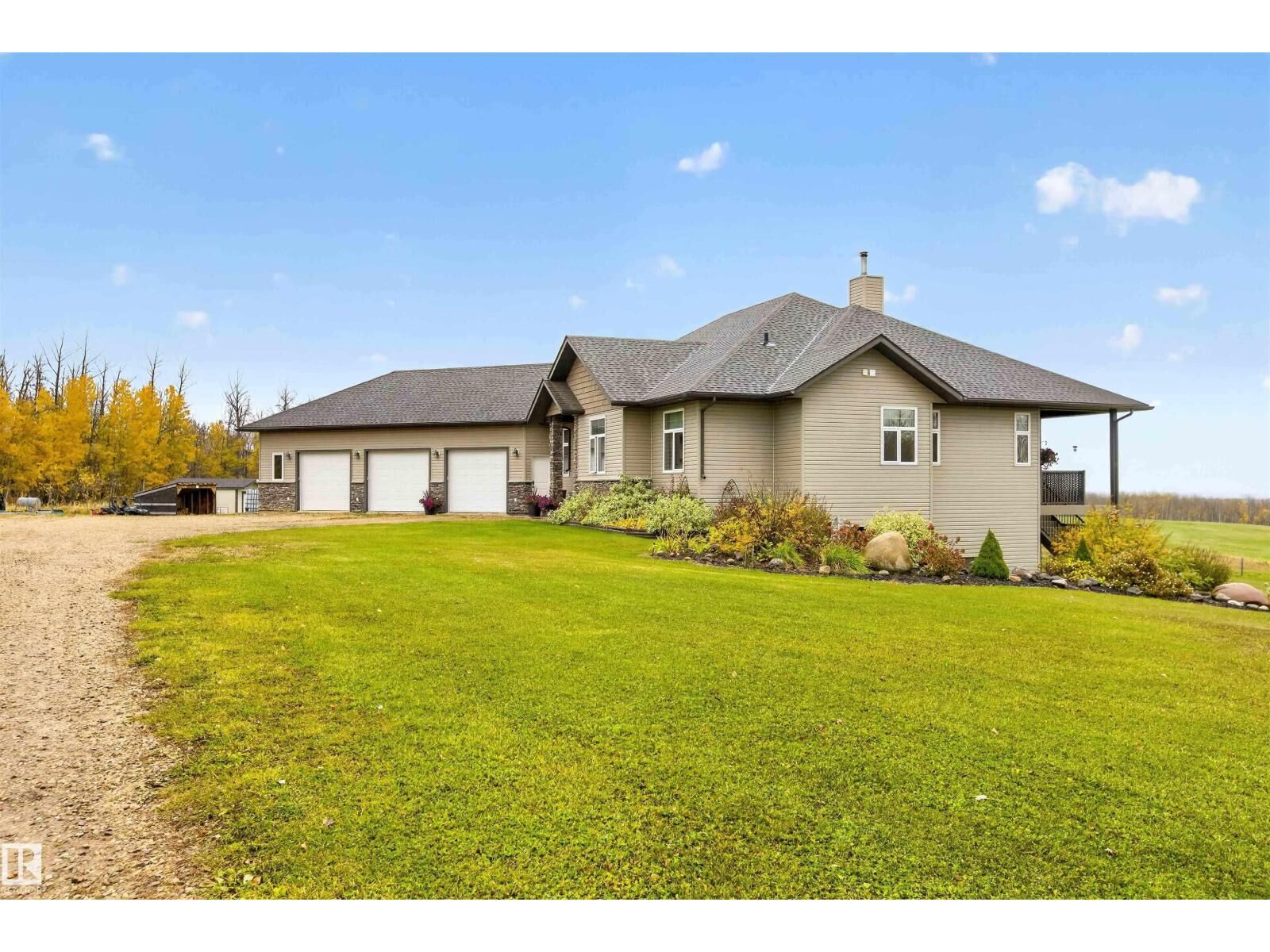 Property Photo:  57111 Hwy 757  AB T0E 2A0 
