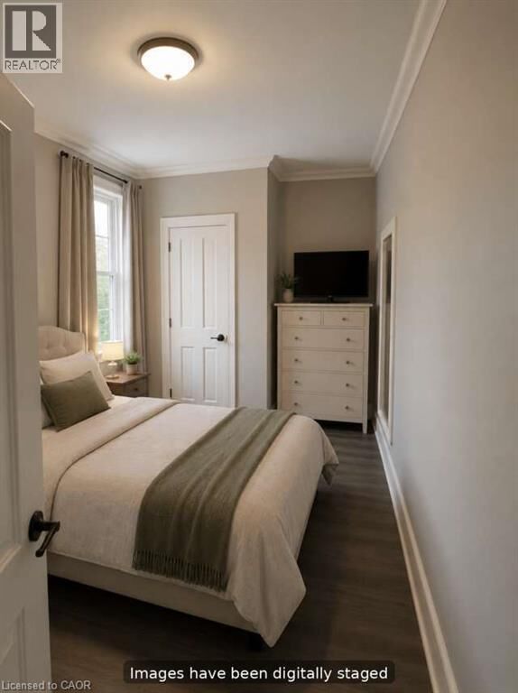 Property Photo: 107 Brant Avenue Upper ON N3T 3H4