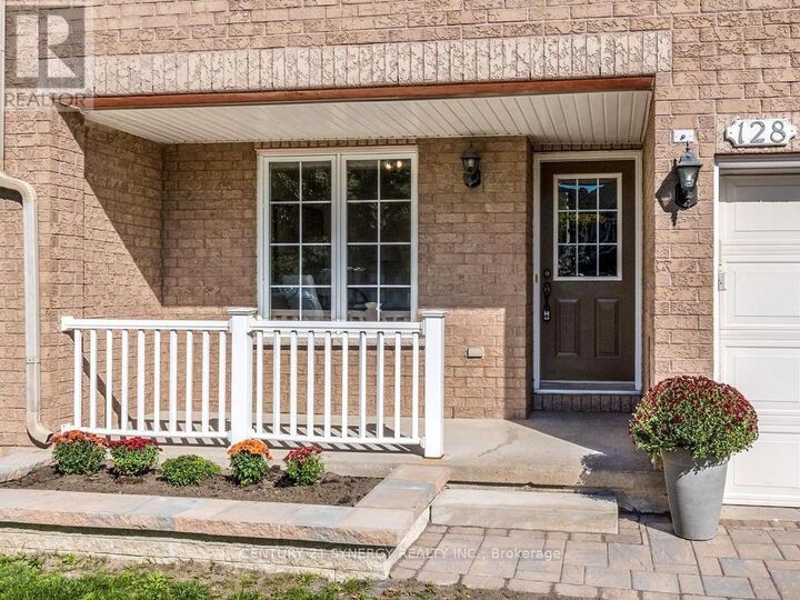 Property Photo:  128 Macassa Circle  ON K2T 1J9 