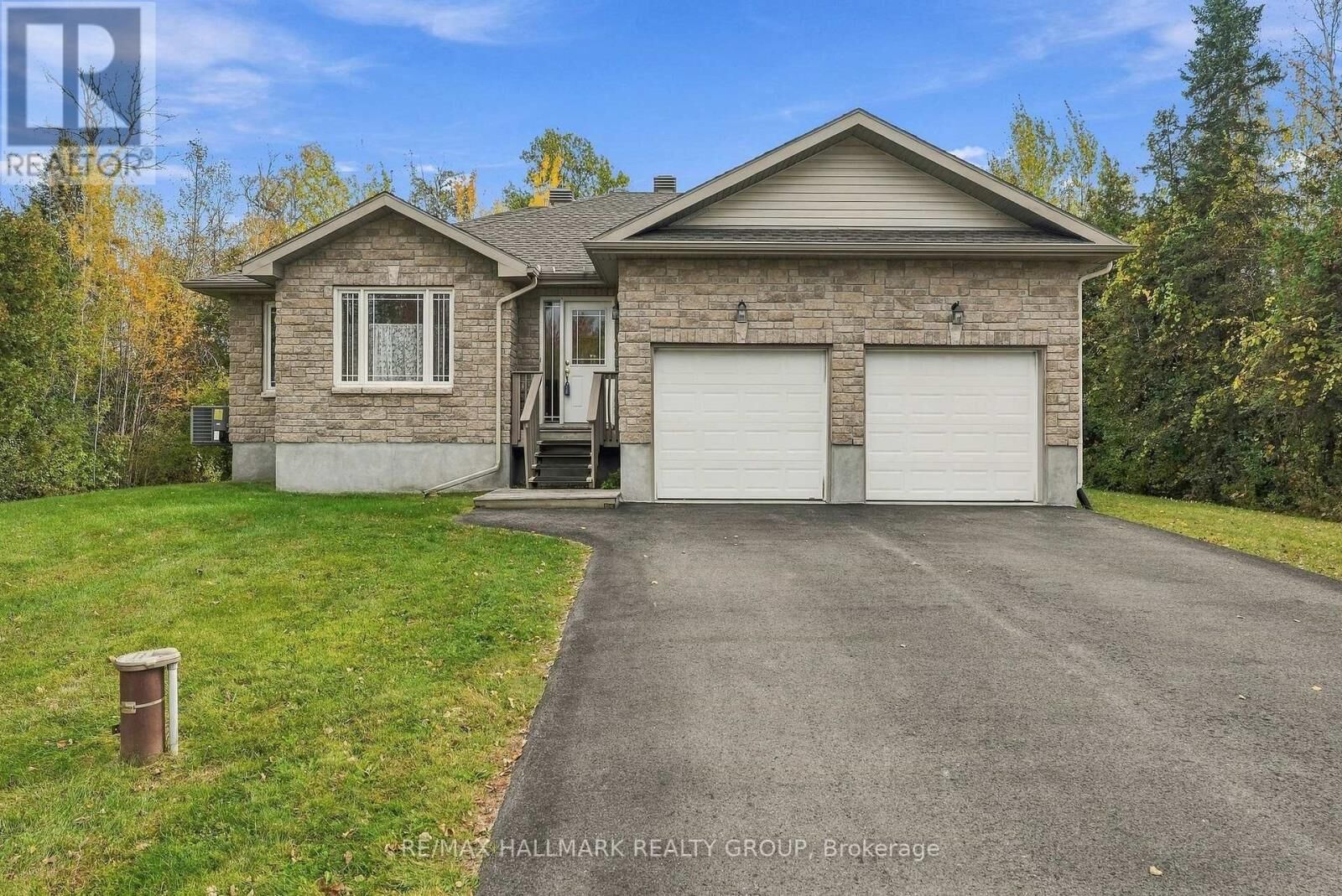 Property Photo:  12 Red Oak Drive  ON K0G 1J0 