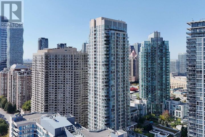 Property Photo:  225 Webb Drive 1611  ON L5B 4P2 