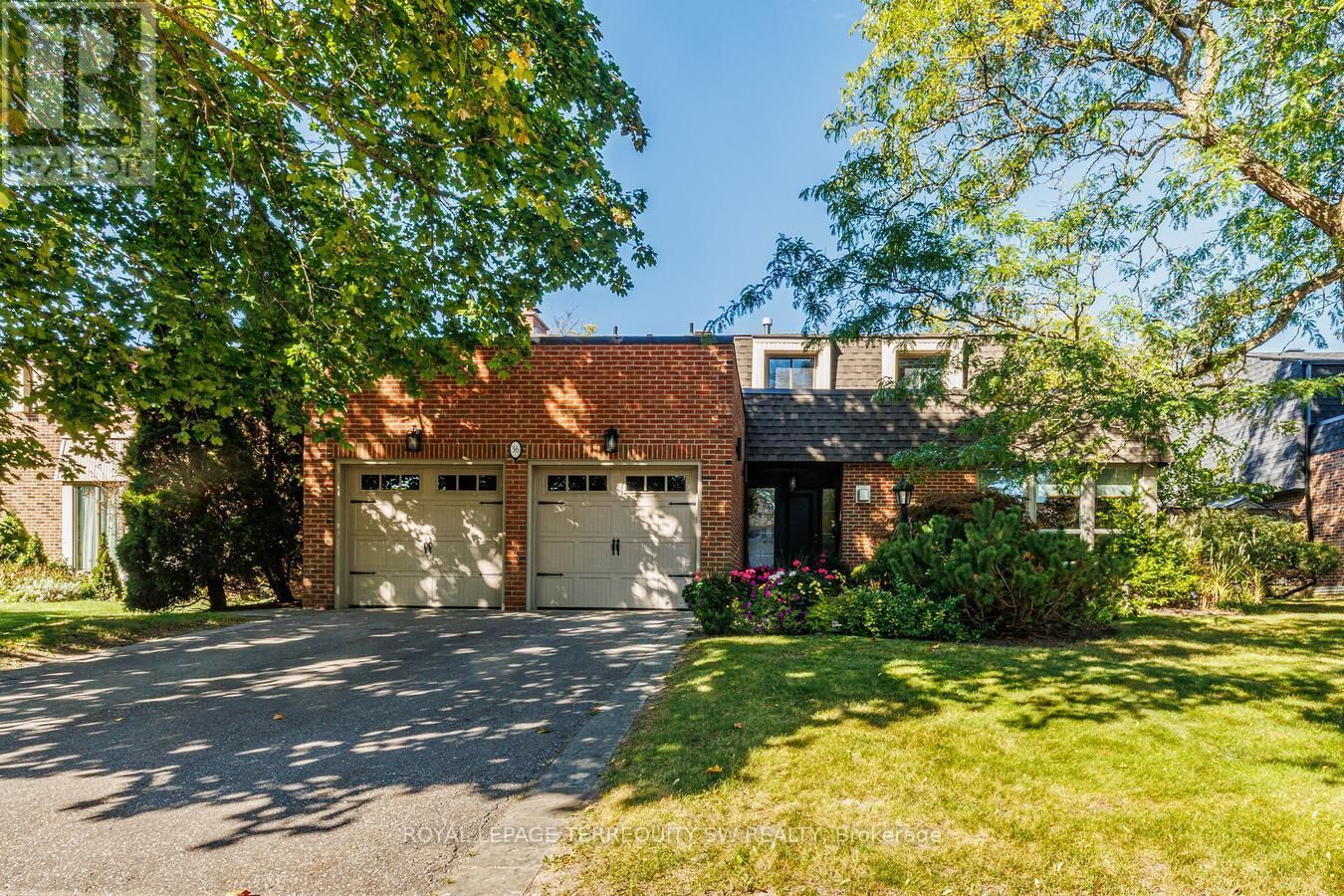 Property Photo:  36 Captain Rolph Boulevard  ON L3P 2P8 