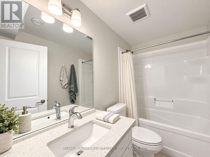 Property Photo:  113 Marconi Court  ON N5V 0C9 