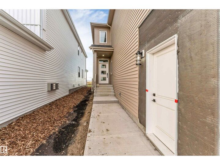 Property Photo:  206 Falcon Cr  AB T0B 3M3 