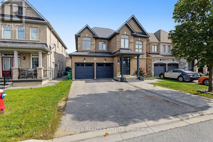 Property Photo:  43 Lone Rock Circle  ON L6P 0K4 