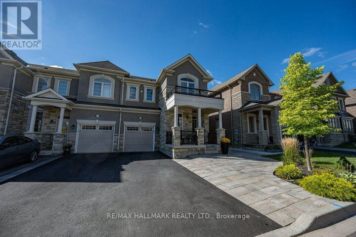 Property Photo:  29 Ness Drive  ON L4S 0J8 