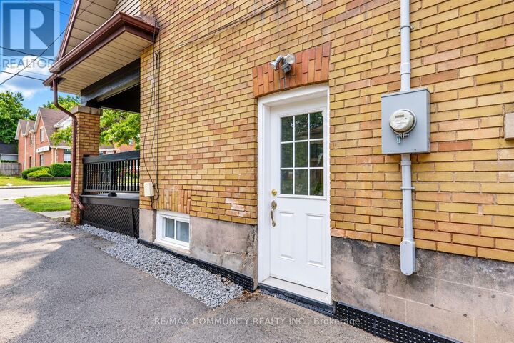 Property Photo:  507 Brock Street South Bsmt  ON L1N 4K8 