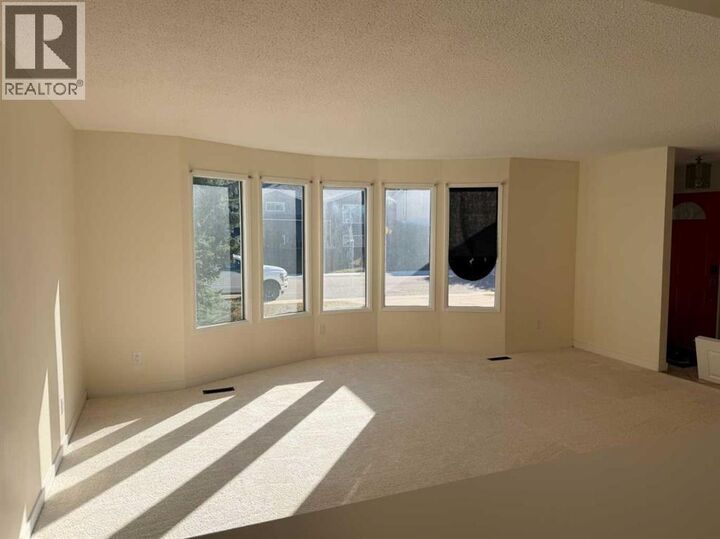 Property Photo:  150 Piper Drive  AB T4P 1L6 