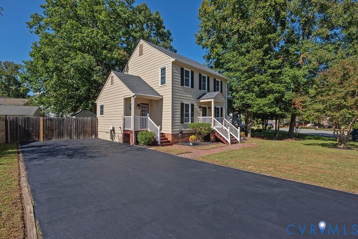 Property Photo:  1335 Berrymeade Avenue  VA 23060 