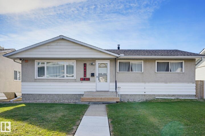 Property Photo:  16415 87 Avenue NW  AB T5R 4H3 