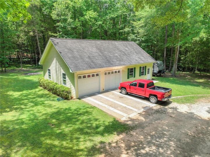 Property Photo: 121 Katy Lake Road GA 30233