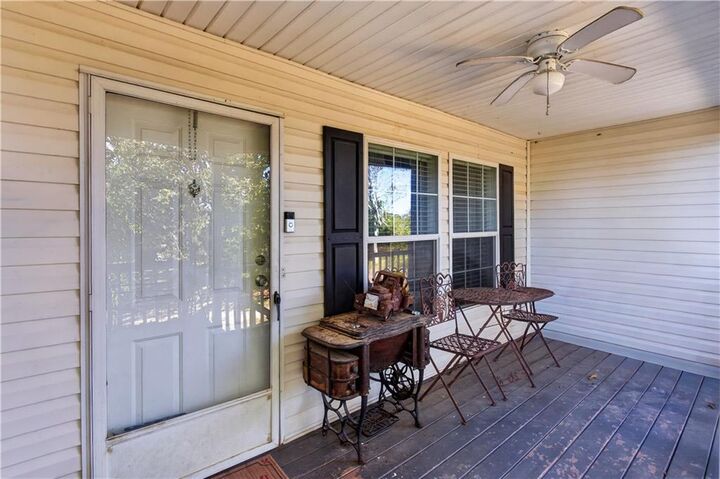 Property Photo: 403 Gravely Road SE GA 30701