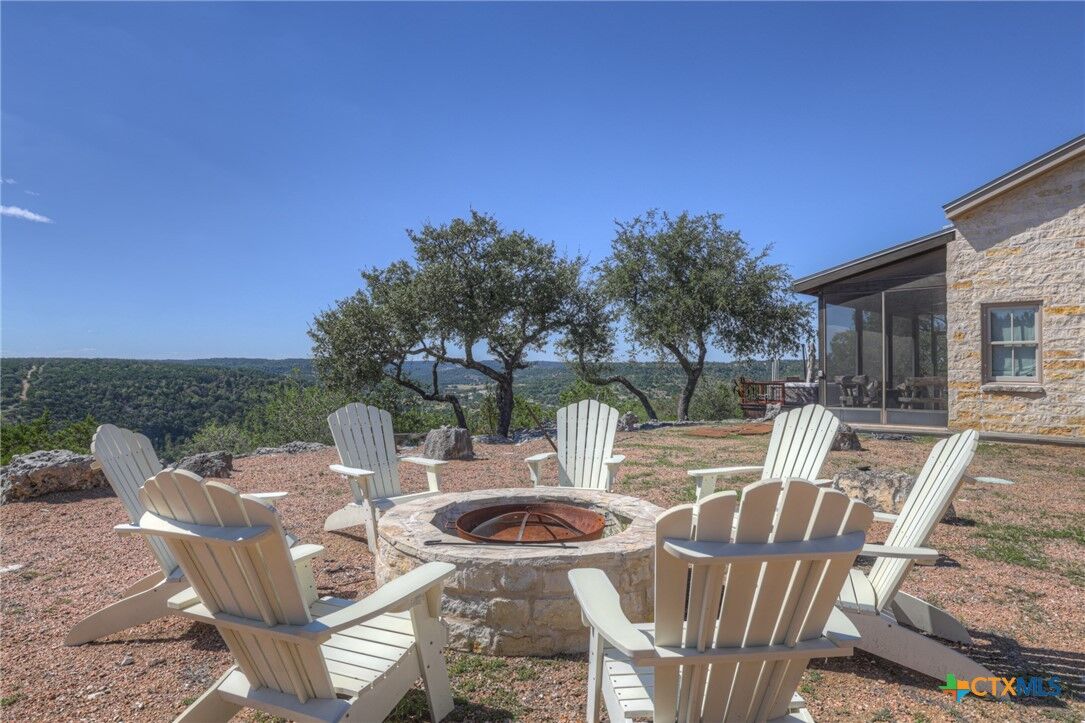Property Photo:  2119 Lariat Ridge  TX 78132 
