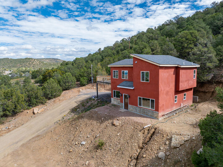 Property Photo: 7 Shasta Court NM 87008