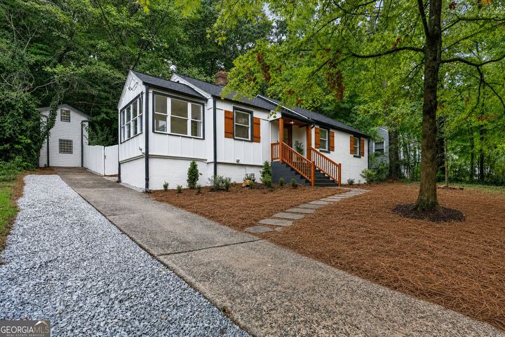 Property Photo:  1232 Carter Road  GA 30030 