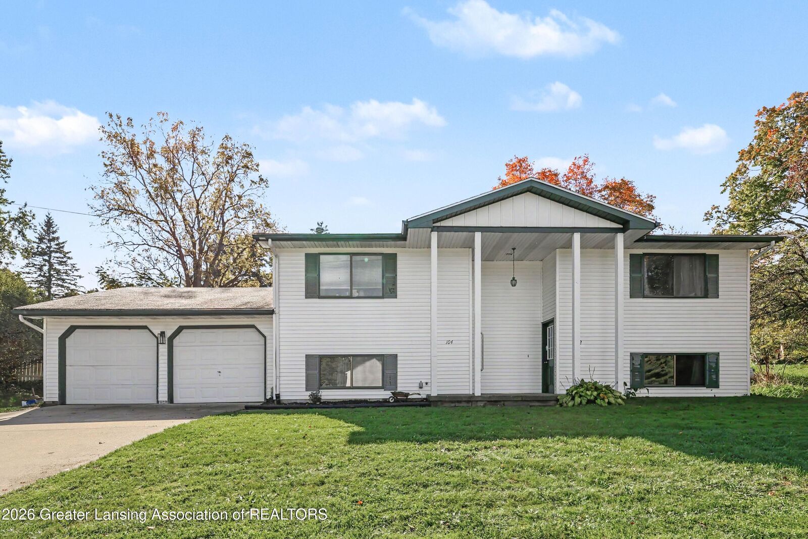 Property Photo:  102 E Dill Drive  MI 48820 