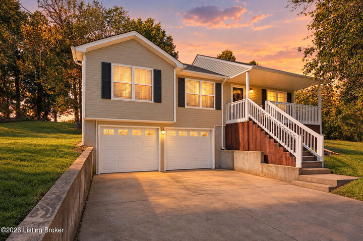 Property Photo:  213 Lea Ct  KY 40162 
