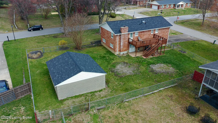 Property Photo:  2700 Stephan Rd  KY 40214 