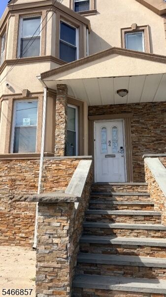 Property Photo:  84 Oraton St  NJ 07104 
