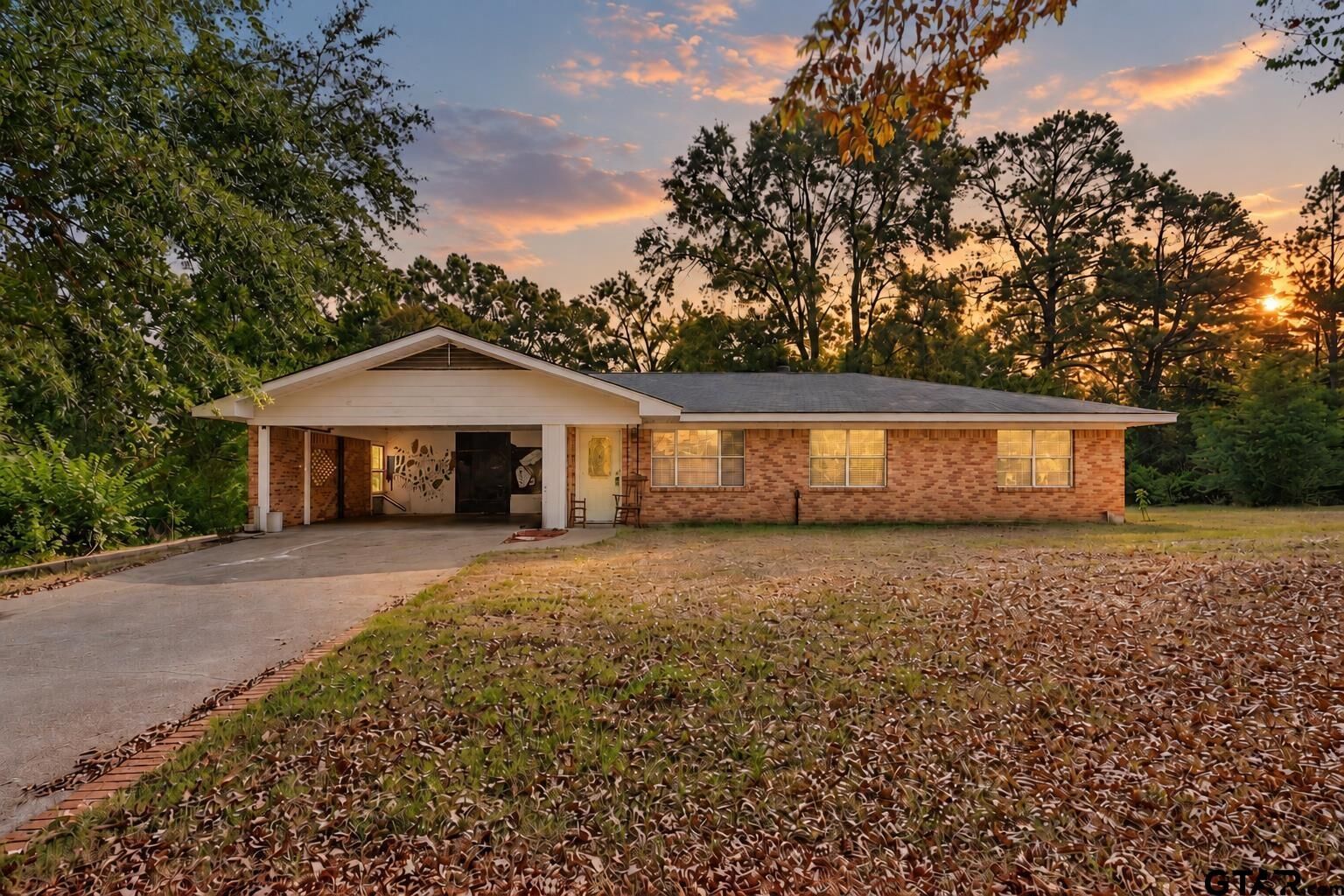 Property Photo:  106 Mockingbird Ln  TX 75645 