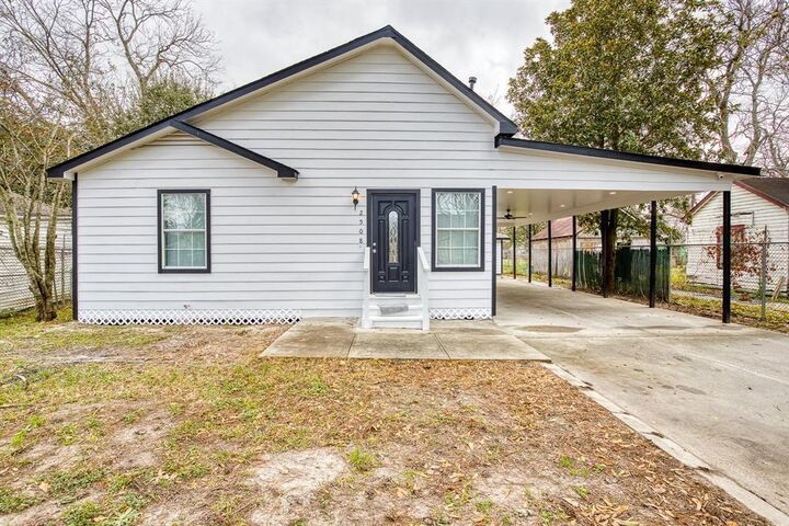 Property Photo:  2508 Spence Street  TX 77093 