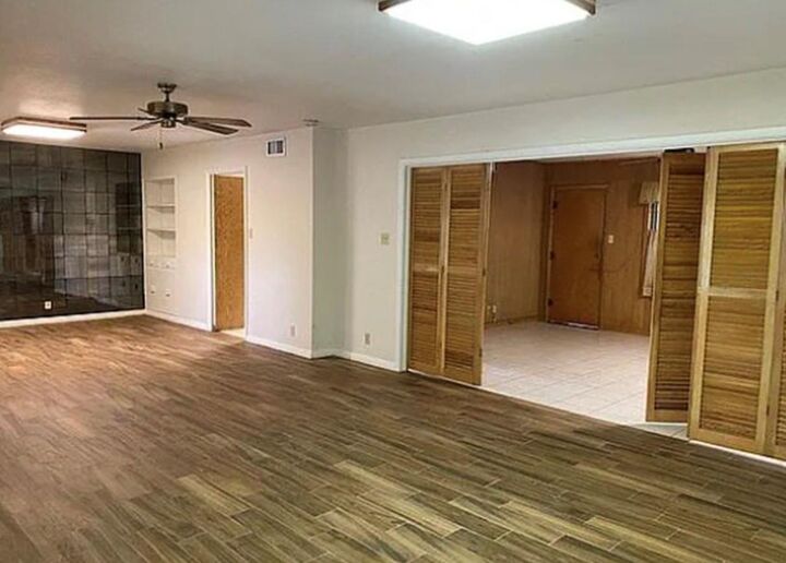 Property Photo:  1010 21 St  TX 77706 