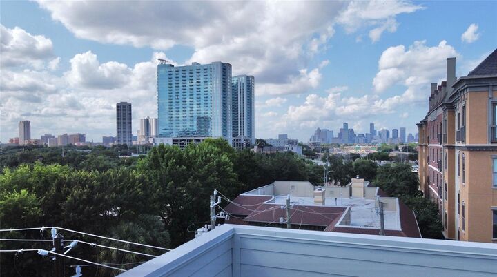 Property Photo:  6104 Gehring Street  TX 77021 
